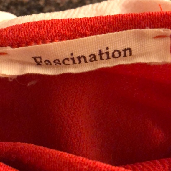 BOUTIQUE BRAND FASCINATION DRESS IN SIZE SMALL - Picture 5 of 5